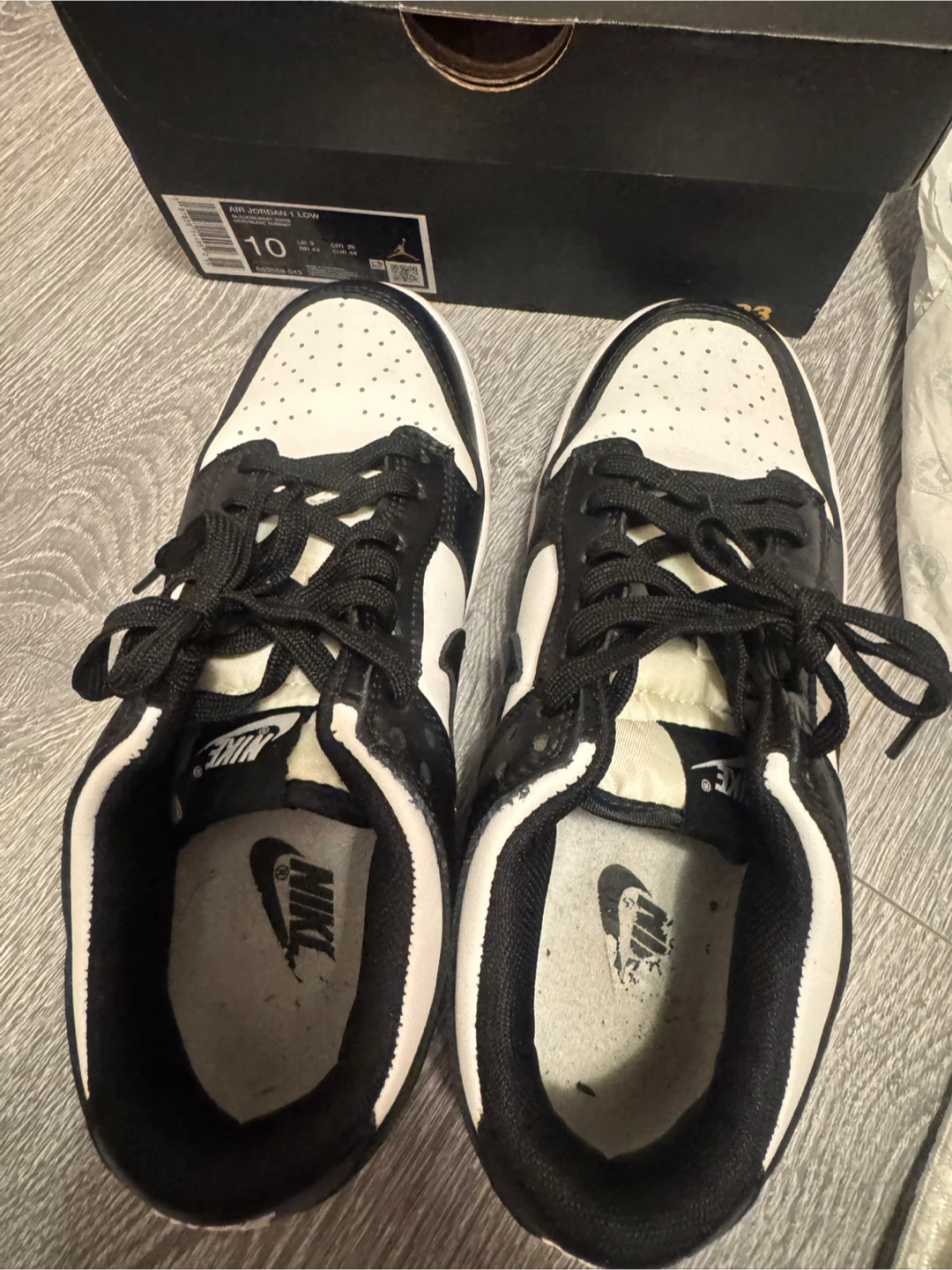 Air Jordan 1 Low Sneakers - Size US7 - photo 4