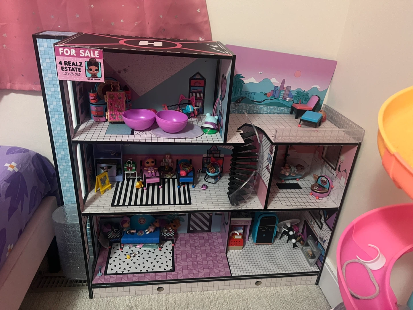 LOL Surprise Dollhouse