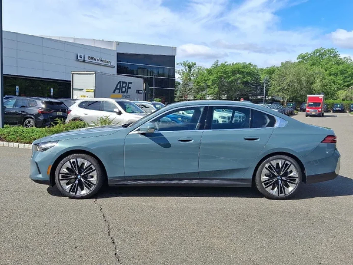 2025 BMW 530I XDrive - photo 3