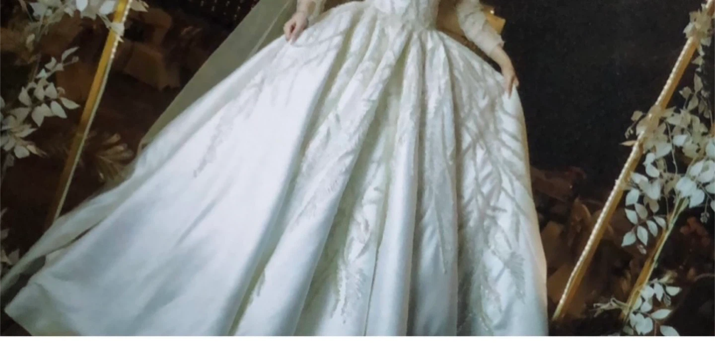 🥕White Wedding Dress with Embroidery