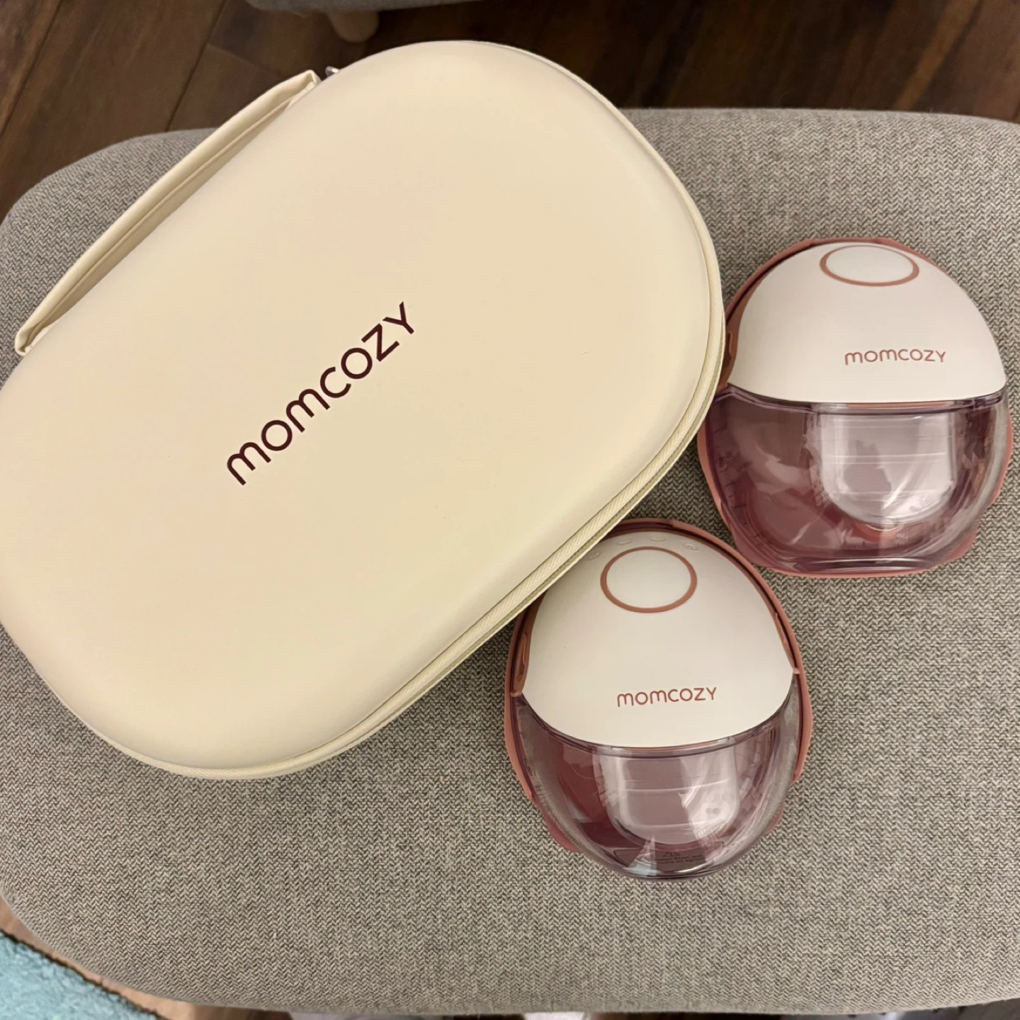 Momcozy M6 MobileStyle Breast Pump