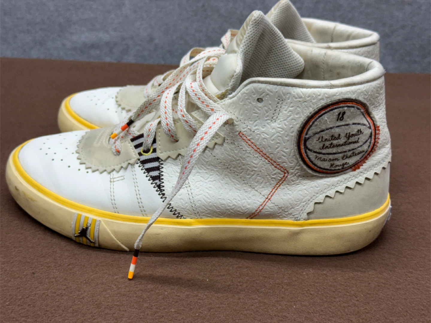 Nike Air Jordan 2 Maison Chateau Rouge DO5247-122 Men’s 8.5 - photo 3