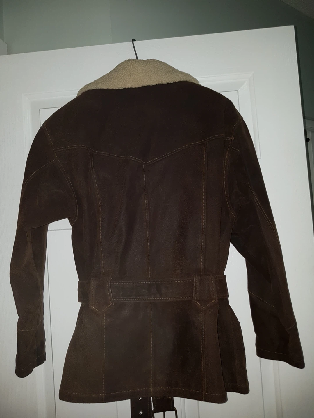 Brown Suede Jacket with Shearling Collar and Belt - photo 2