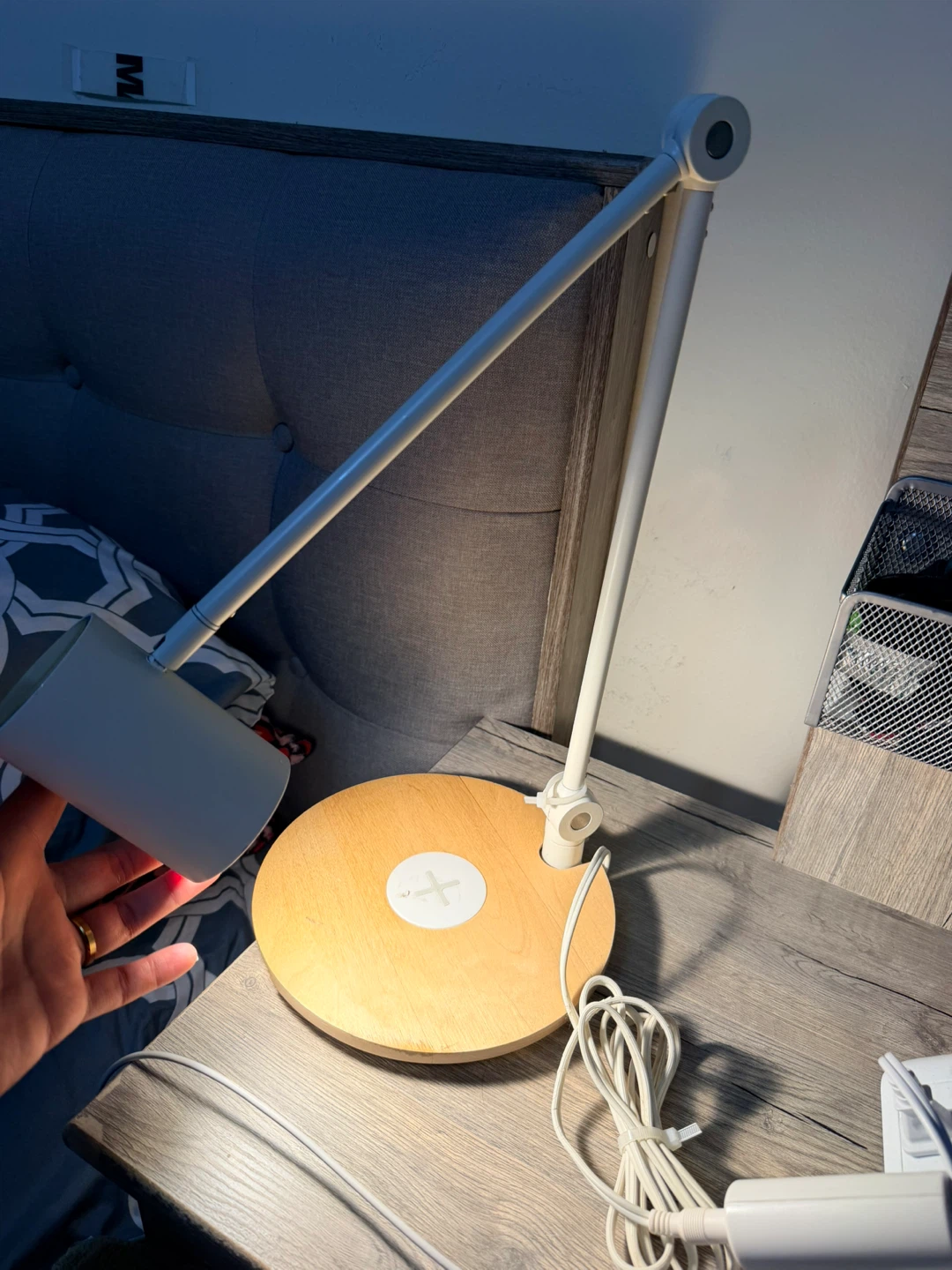 IKEA LED Lamp with usb port and wireless charging