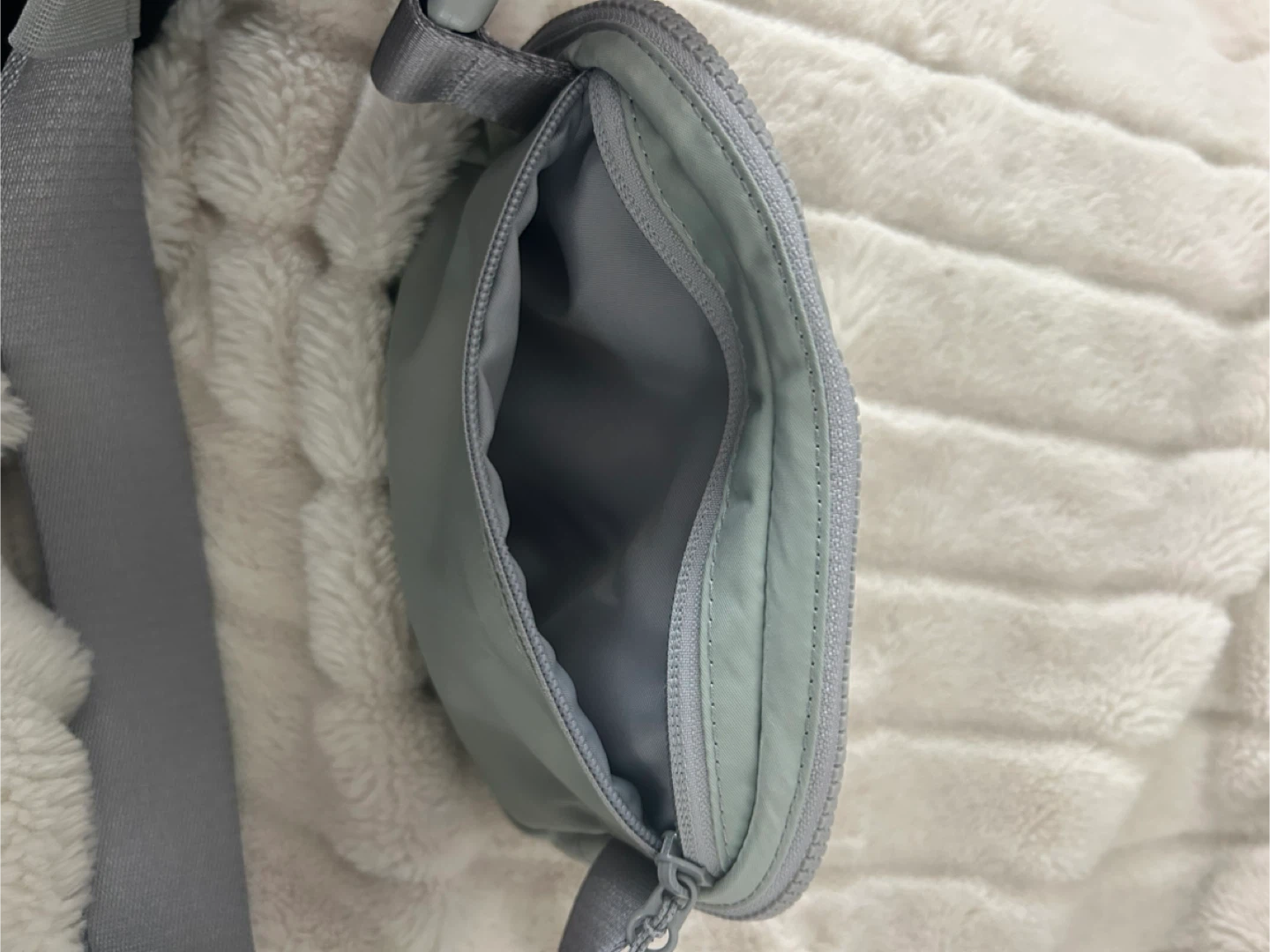 Lululemon Everywhere Belt Bag with Long Strap 1L - photo 4