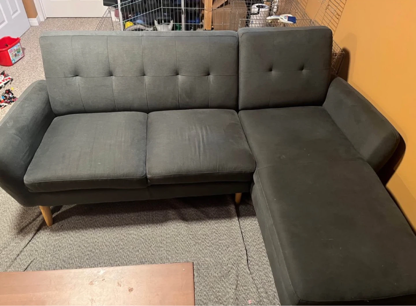 Delivery Available-Grey Sectional Couch 🛋️