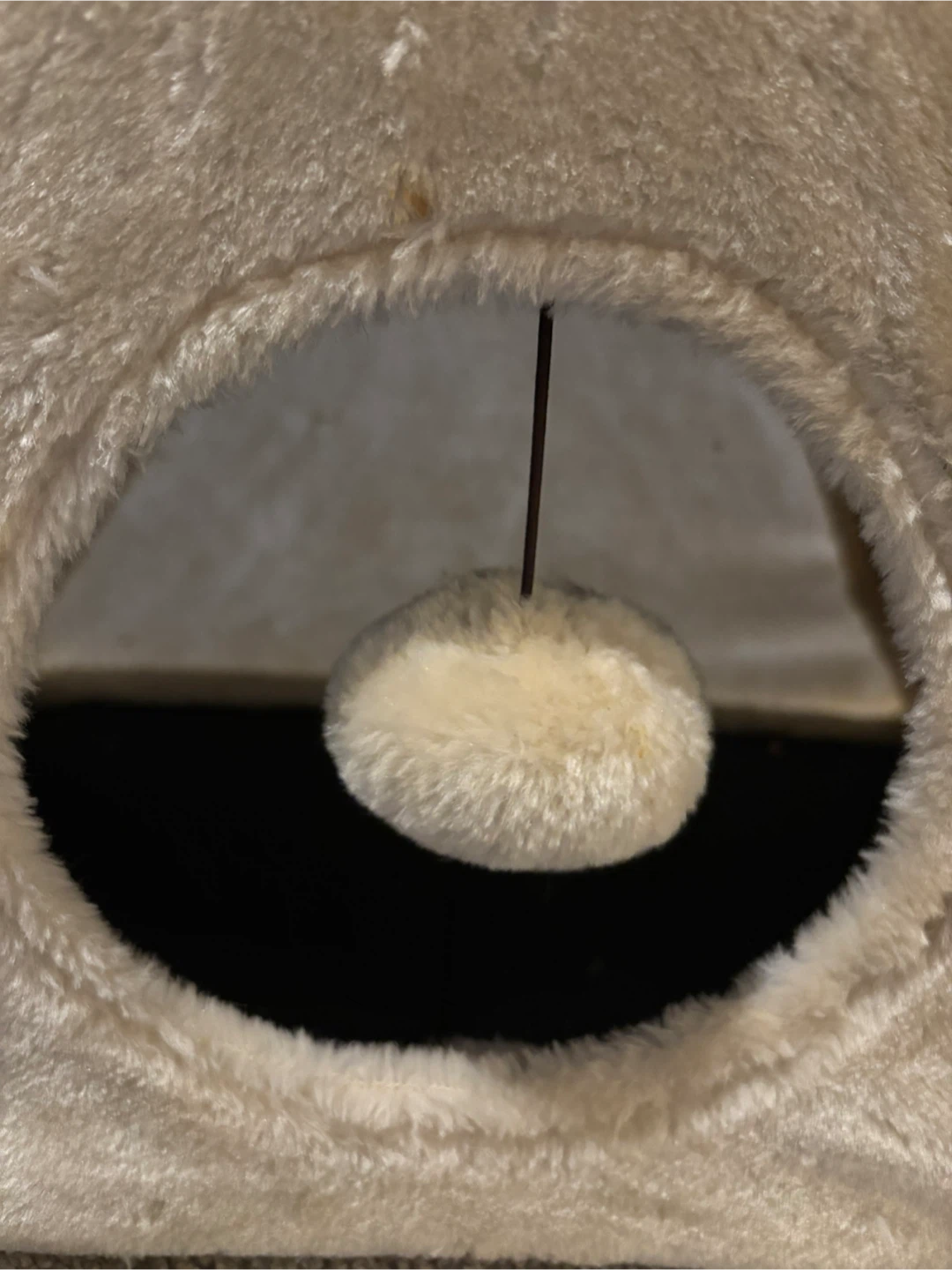 Furry Cat Tent with Scratch Pad