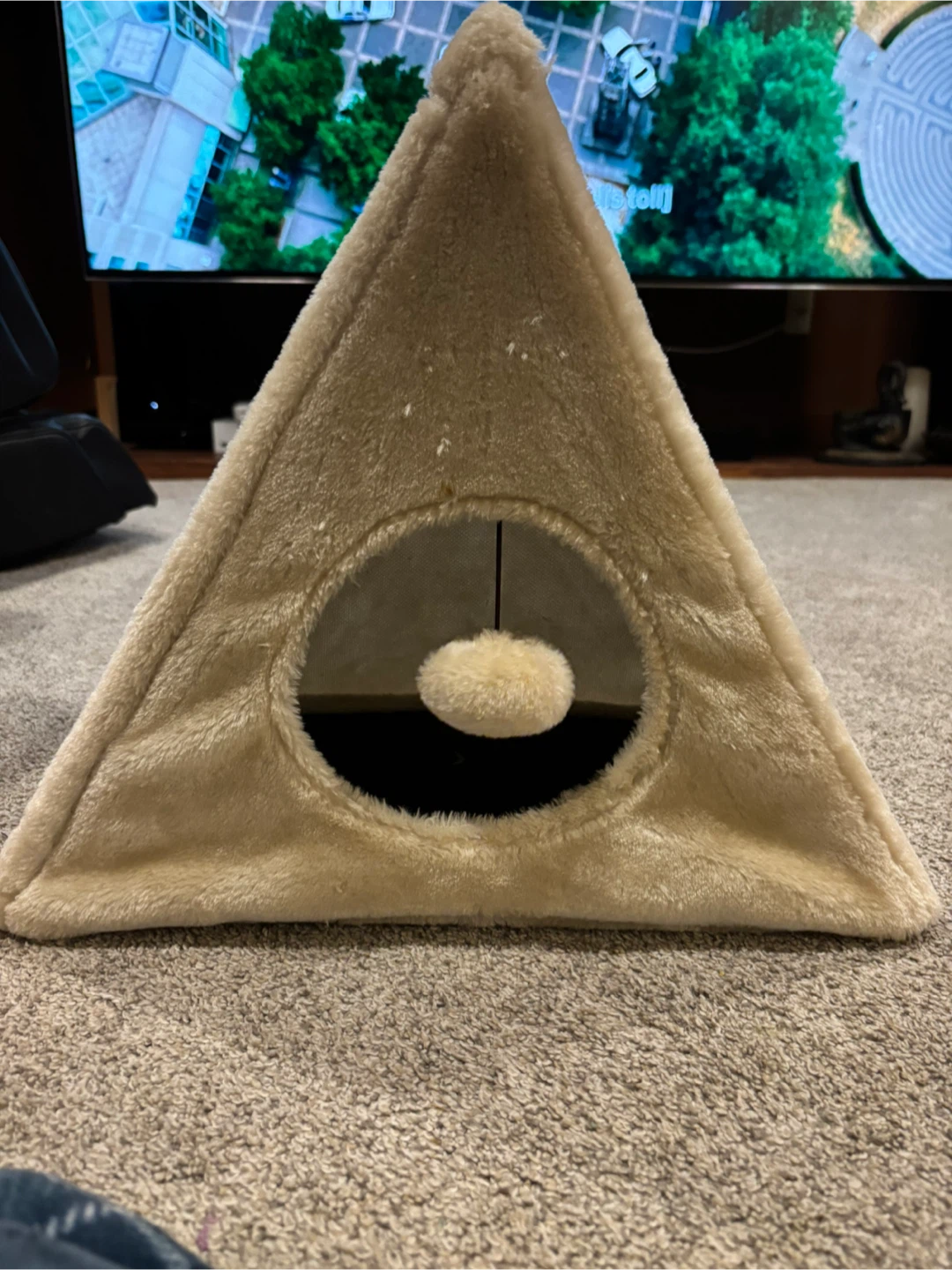 Furry Cat Tent with Scratch Pad - photo 3