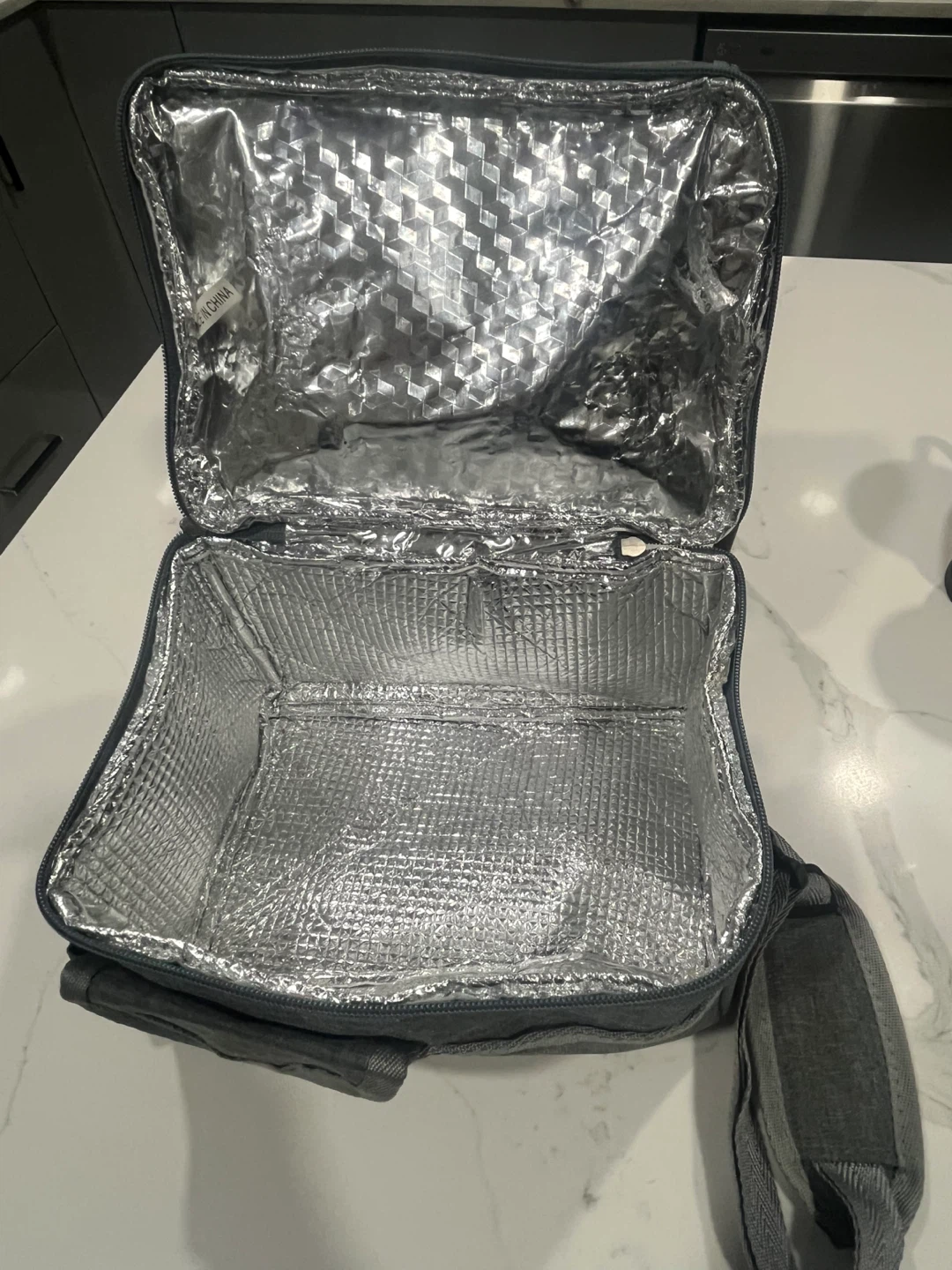 Grey Insulated Lunch Bag - photo 2
