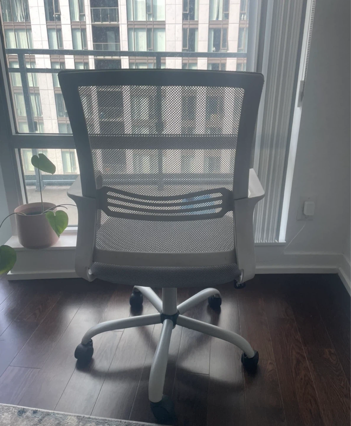 Grey Mesh Office Chair - photo 2