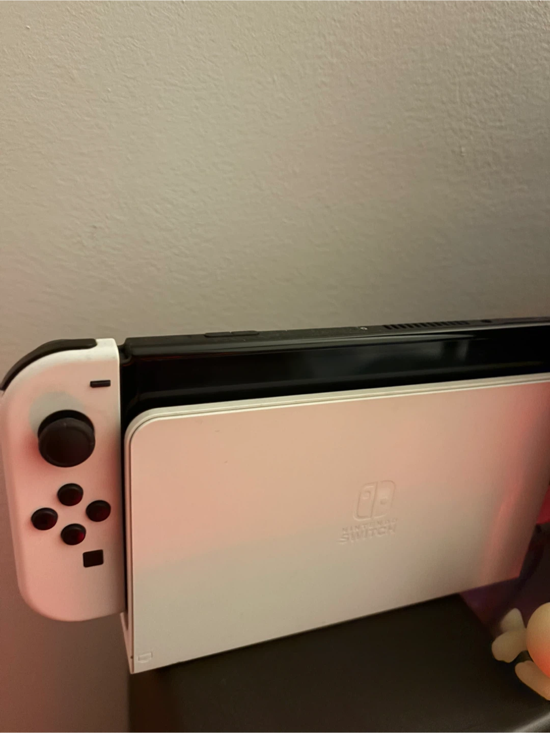 Nintendo Switch OLED + 2 Switch Games + Case