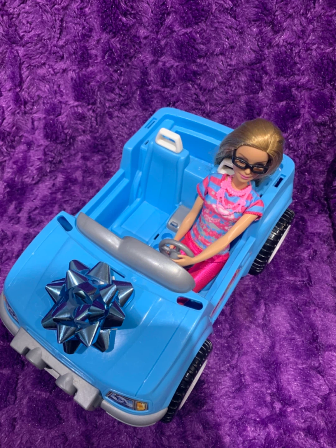 Barbie Doll and Blue SUV Playset - photo 2