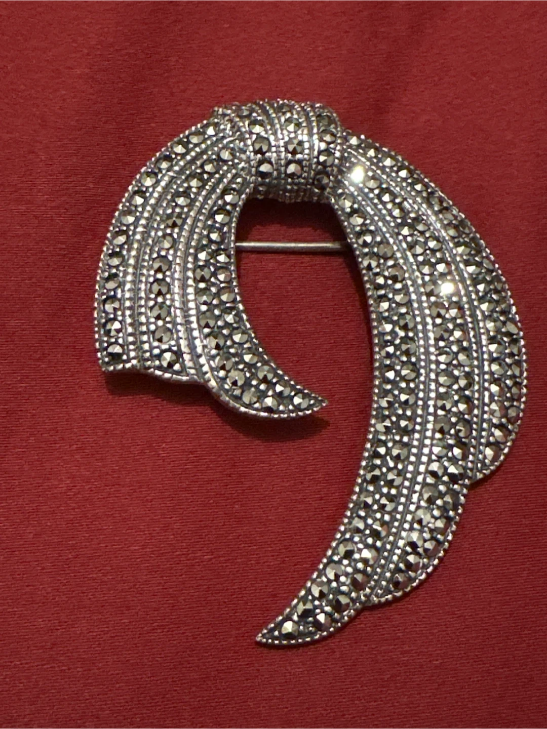 ANTIQUE BROOCH  OR PENDANT