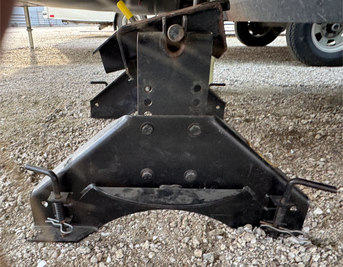 Fifth Wheel Trailer Hitch - photo 3