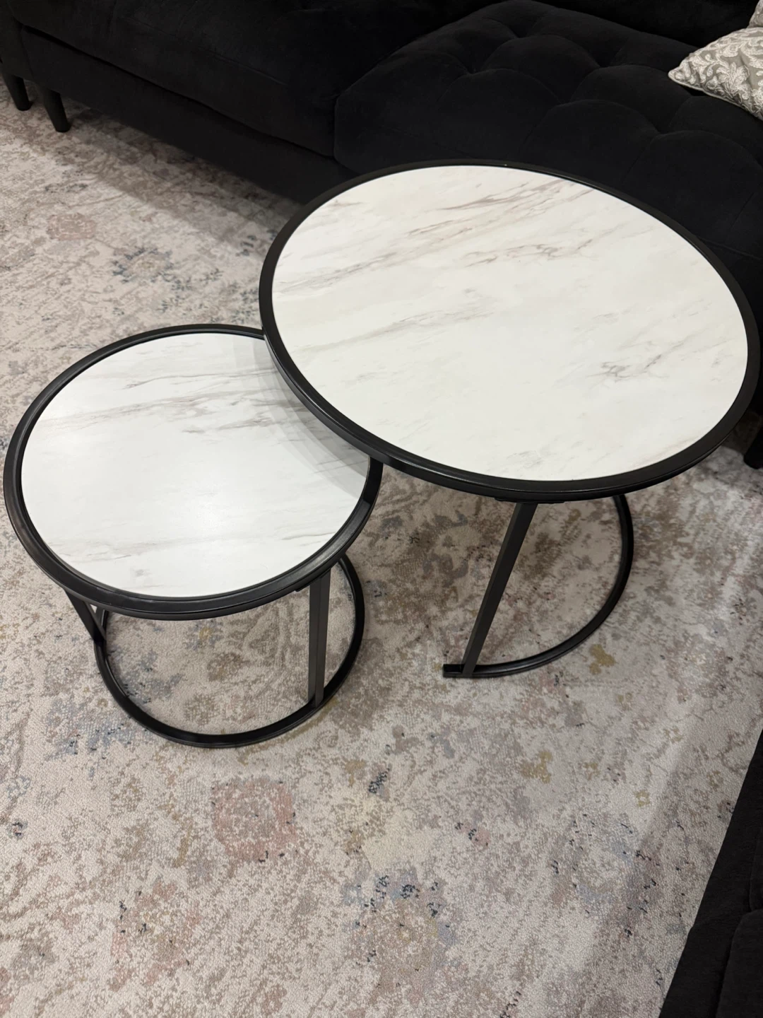 Set of 2 Nesting Round Coffee Tables