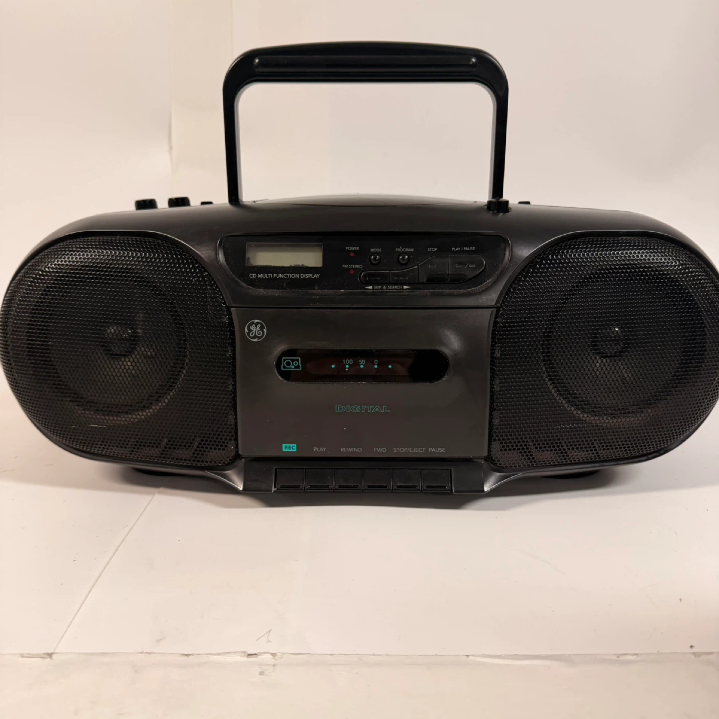GE Boombox CD/Cassette Player with Radio