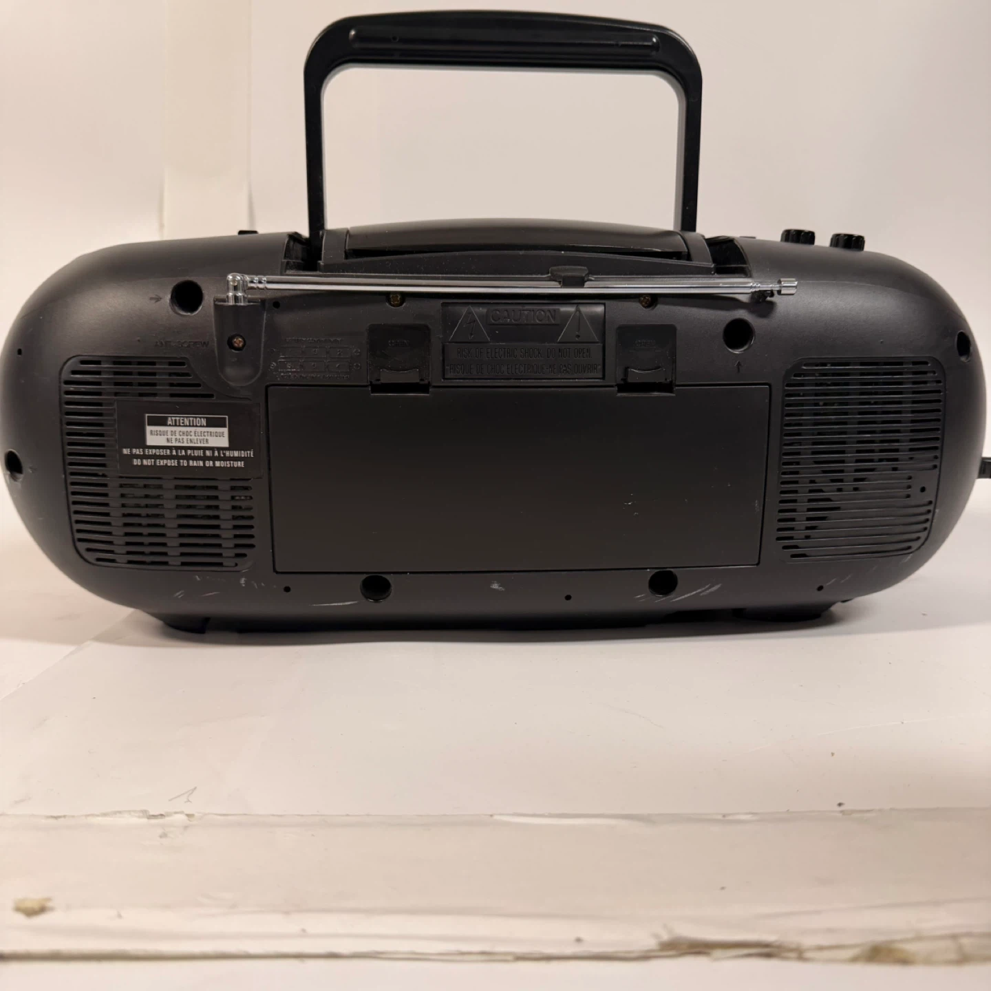 GE Boombox CD/Cassette Player with Radio - photo 5