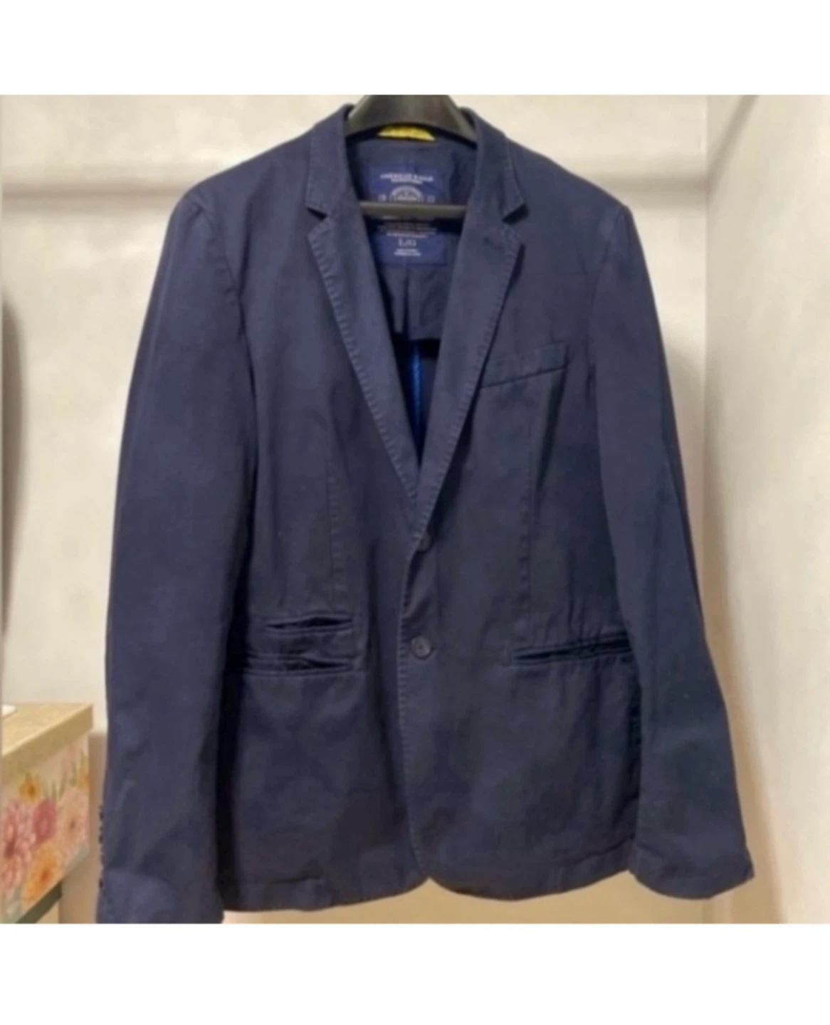 Classic Men’s Dark Blue Blazer 🧡