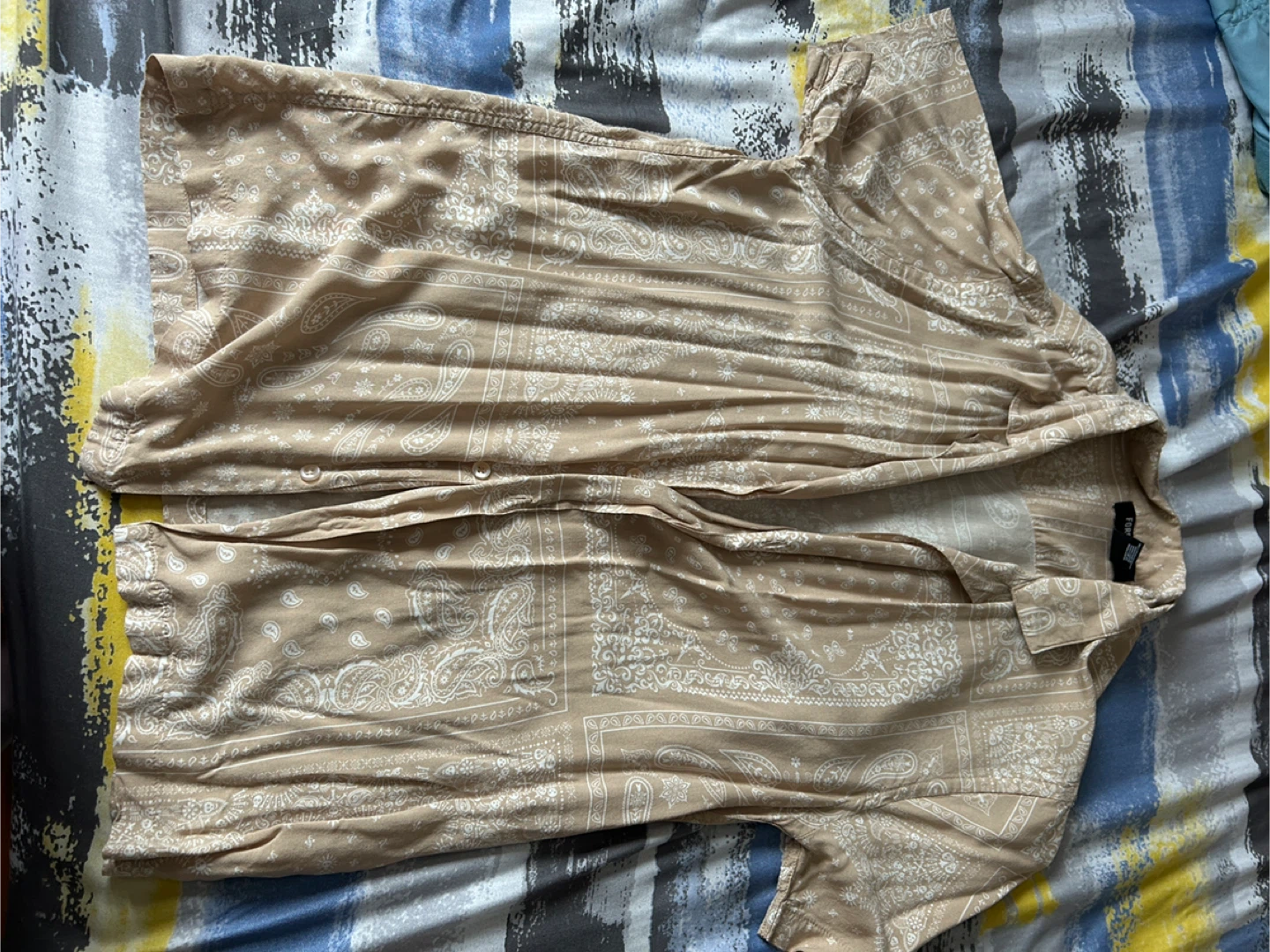Short Sleeve Button-Up Shirt - photo 4