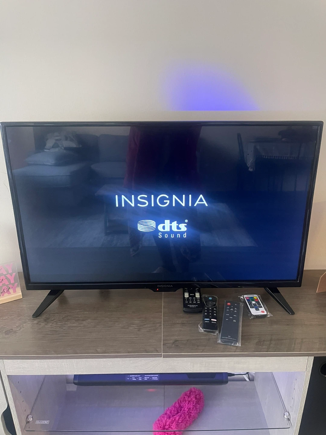 Insignia smart  TV