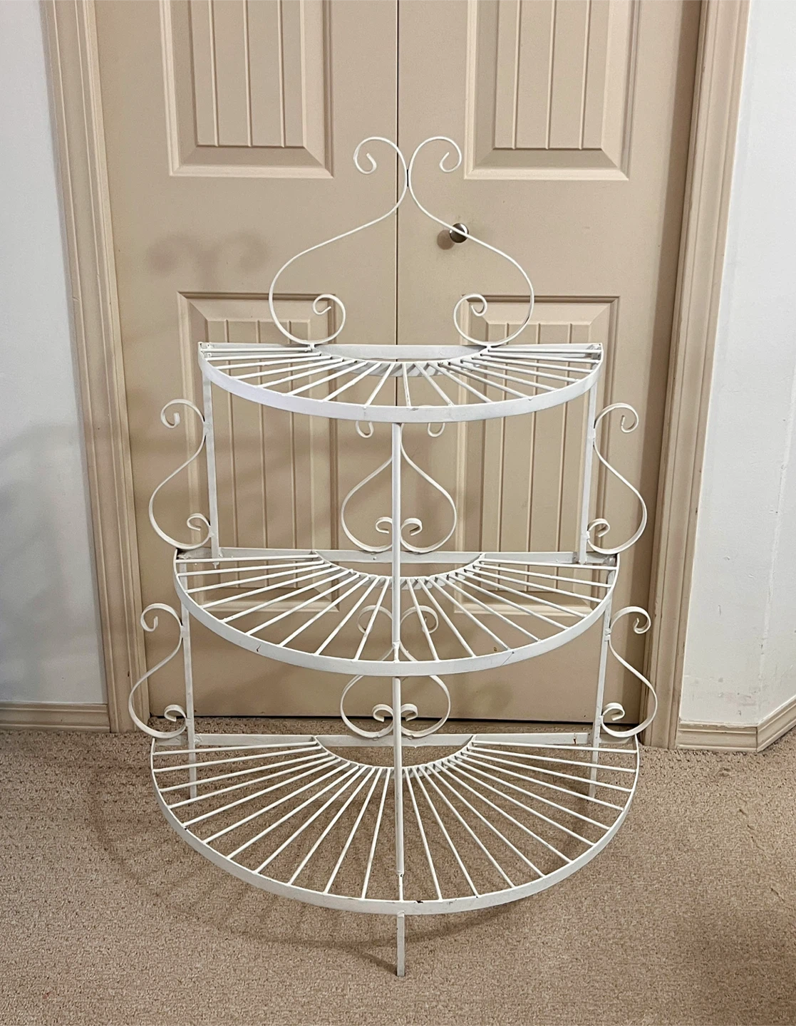 White Vintage 3-Tier Metal Stand
