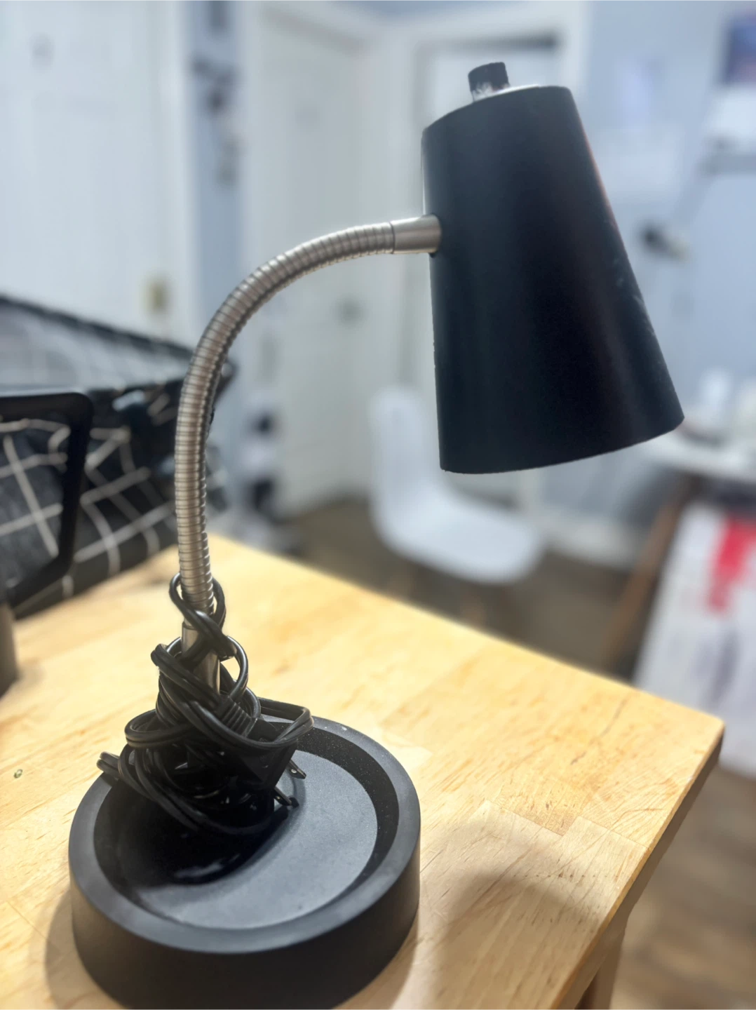 Black Gooseneck Desk Lamp - photo 2