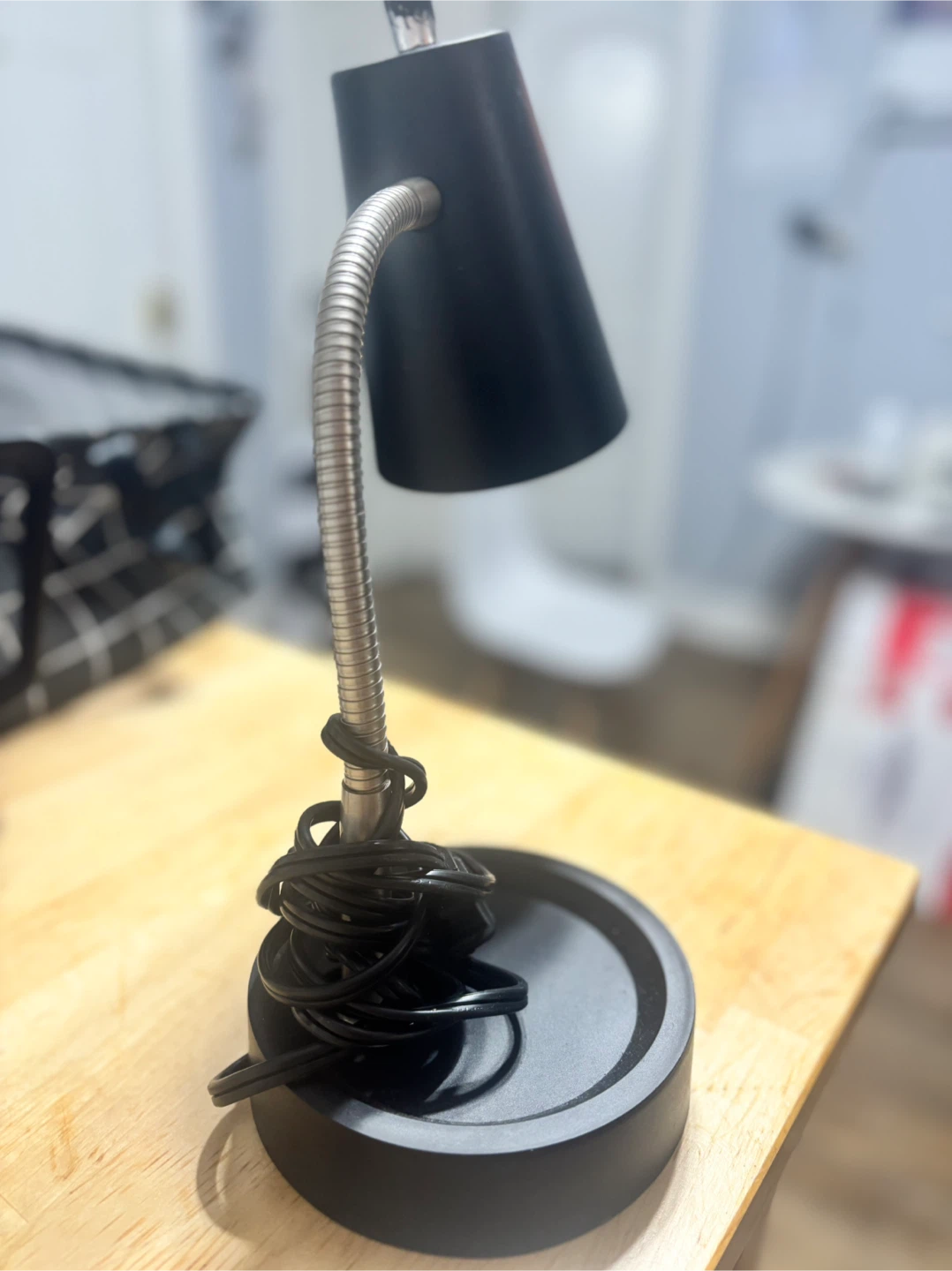 Black Gooseneck Desk Lamp - photo 3