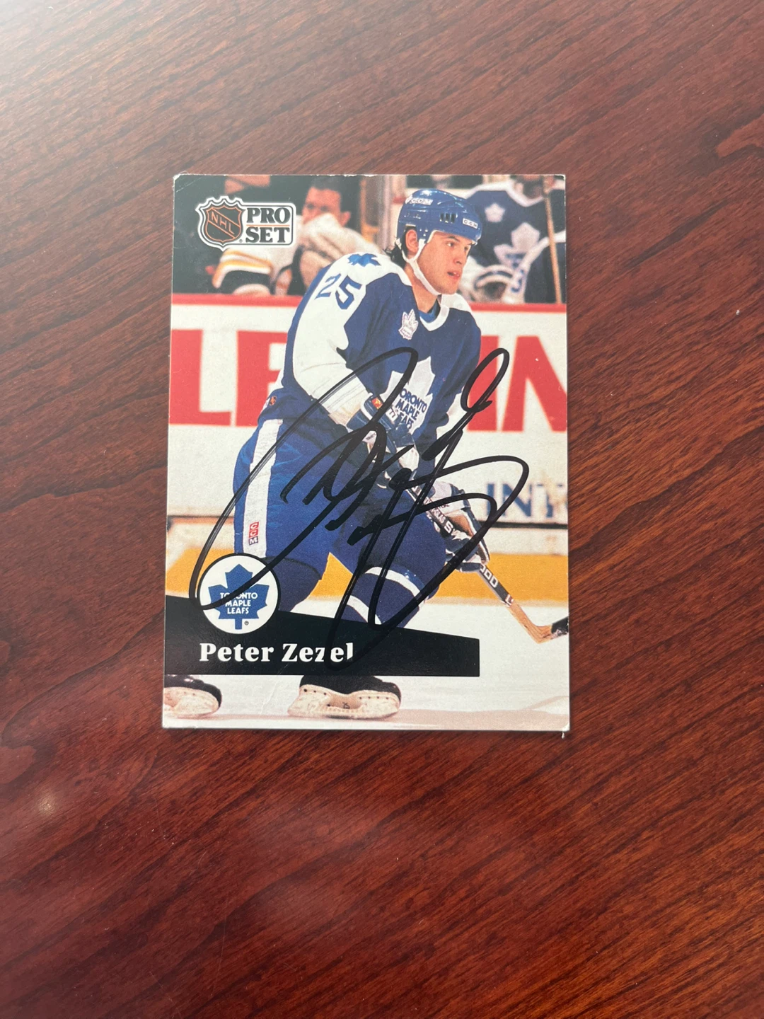 Peter Zezel autographed hockey card