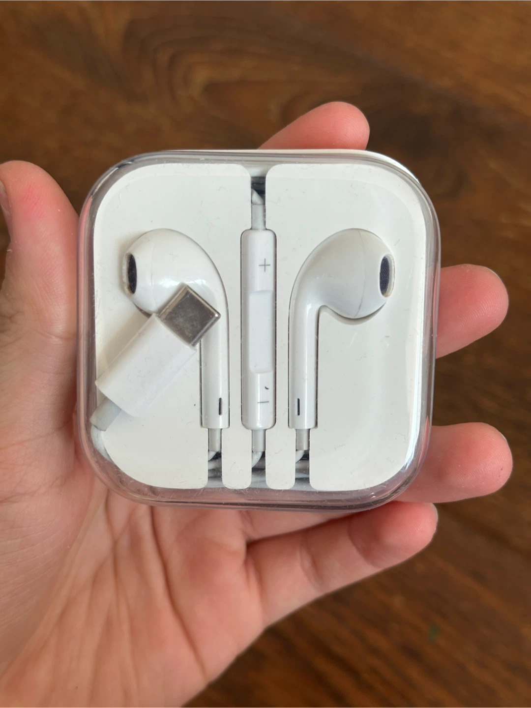 Apple EarPods with USB-C Connector