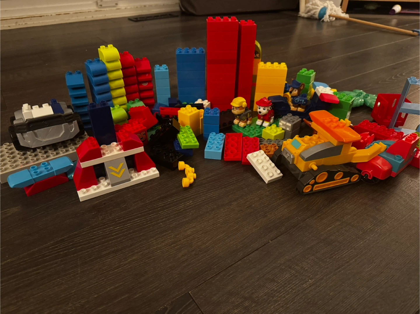 MEGA BLOKS with Paw Patrol Characters