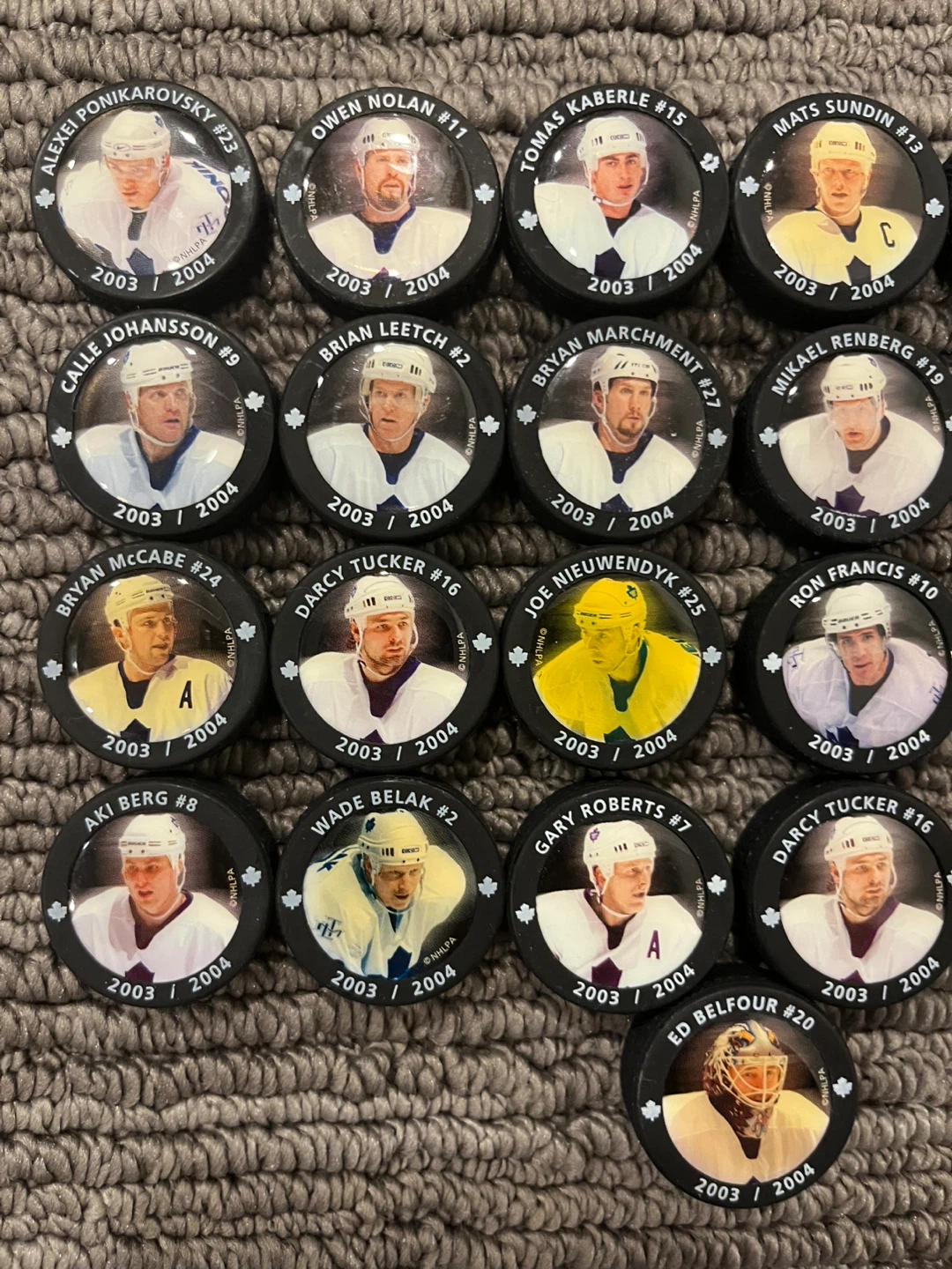 Toronto Maple Leafs mini hockey pucks - photo 2