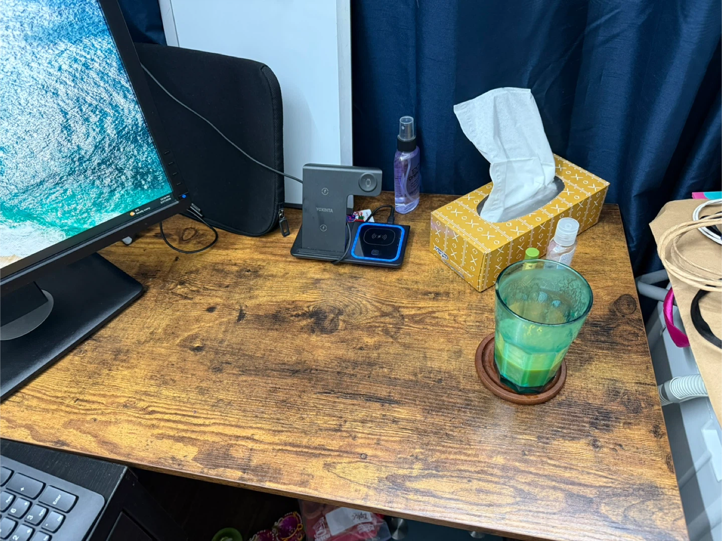 Work Desk - photo 3