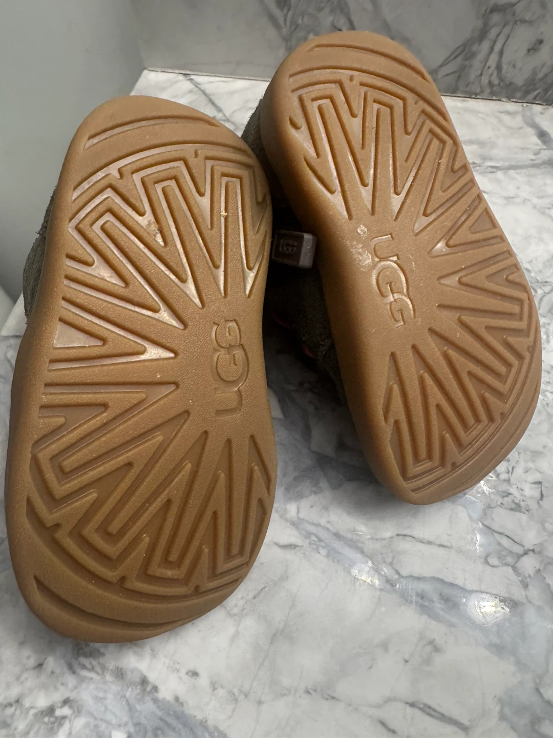 Bundle of 2 UGG Kids Boots Grey Suede Size 4 UK - photo 3