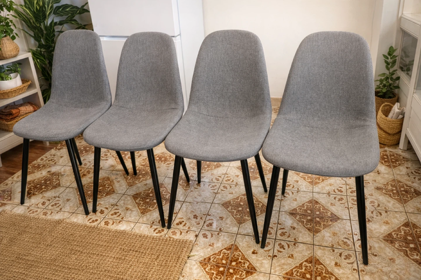 Solid Wood Extendable Dining Table + 4 Grey Upholstered Chairs - photo 3