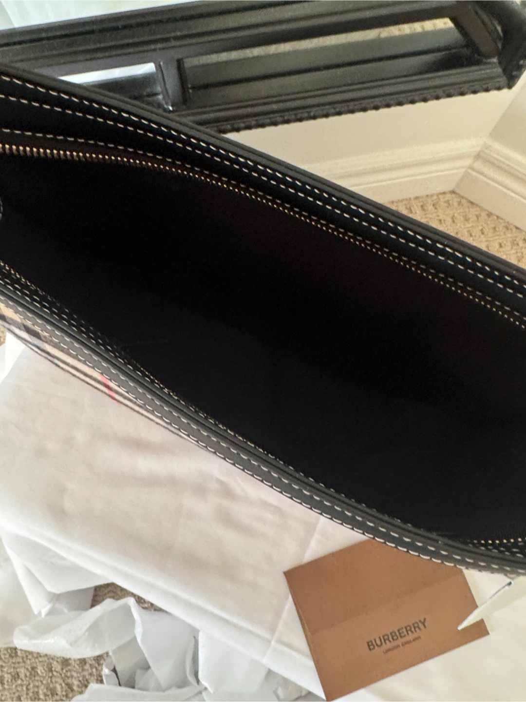 Burberry  Check  Hobo Bag purse  nwt medium size - photo 2