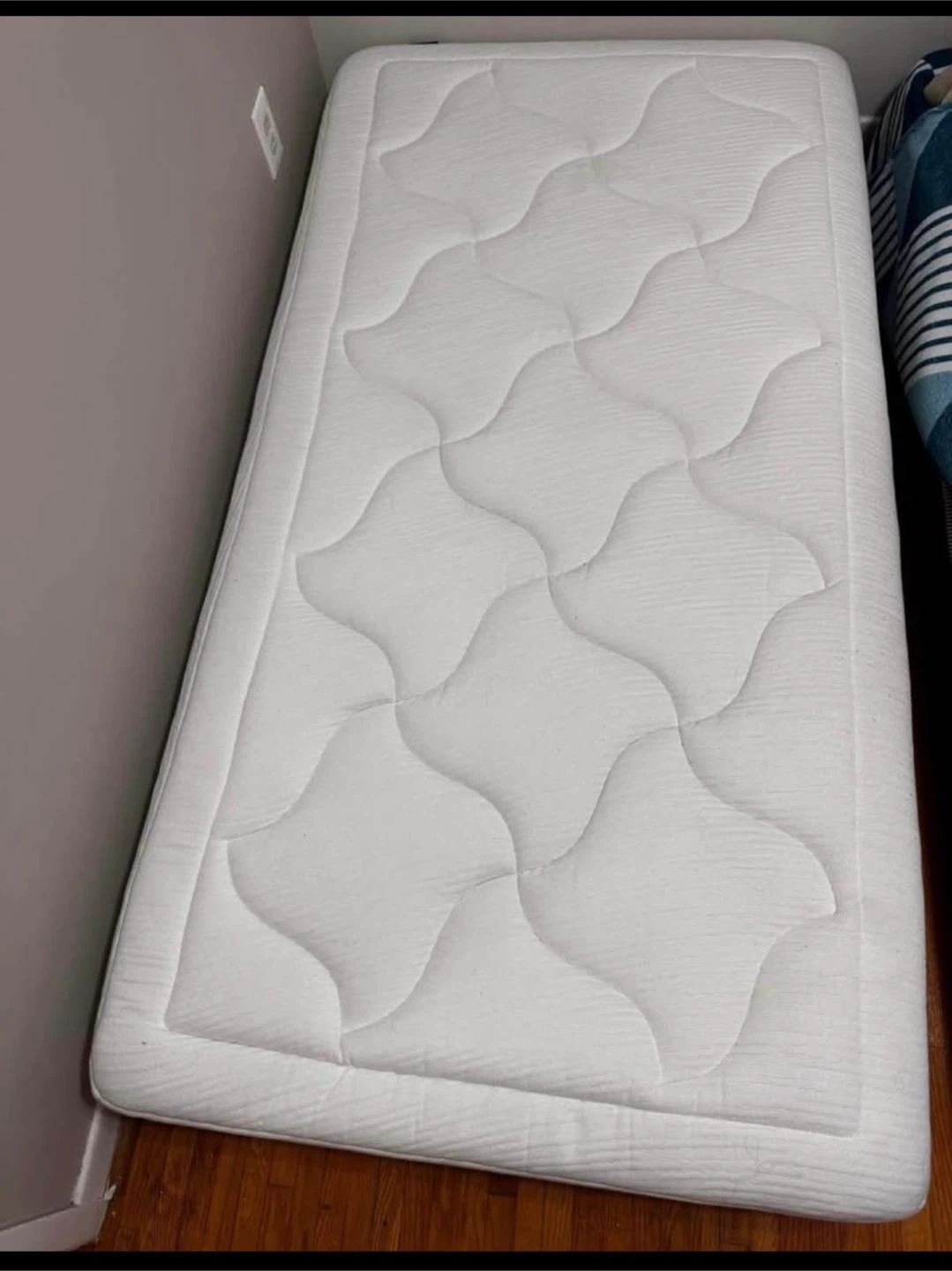 Zinus 12 inch mattress