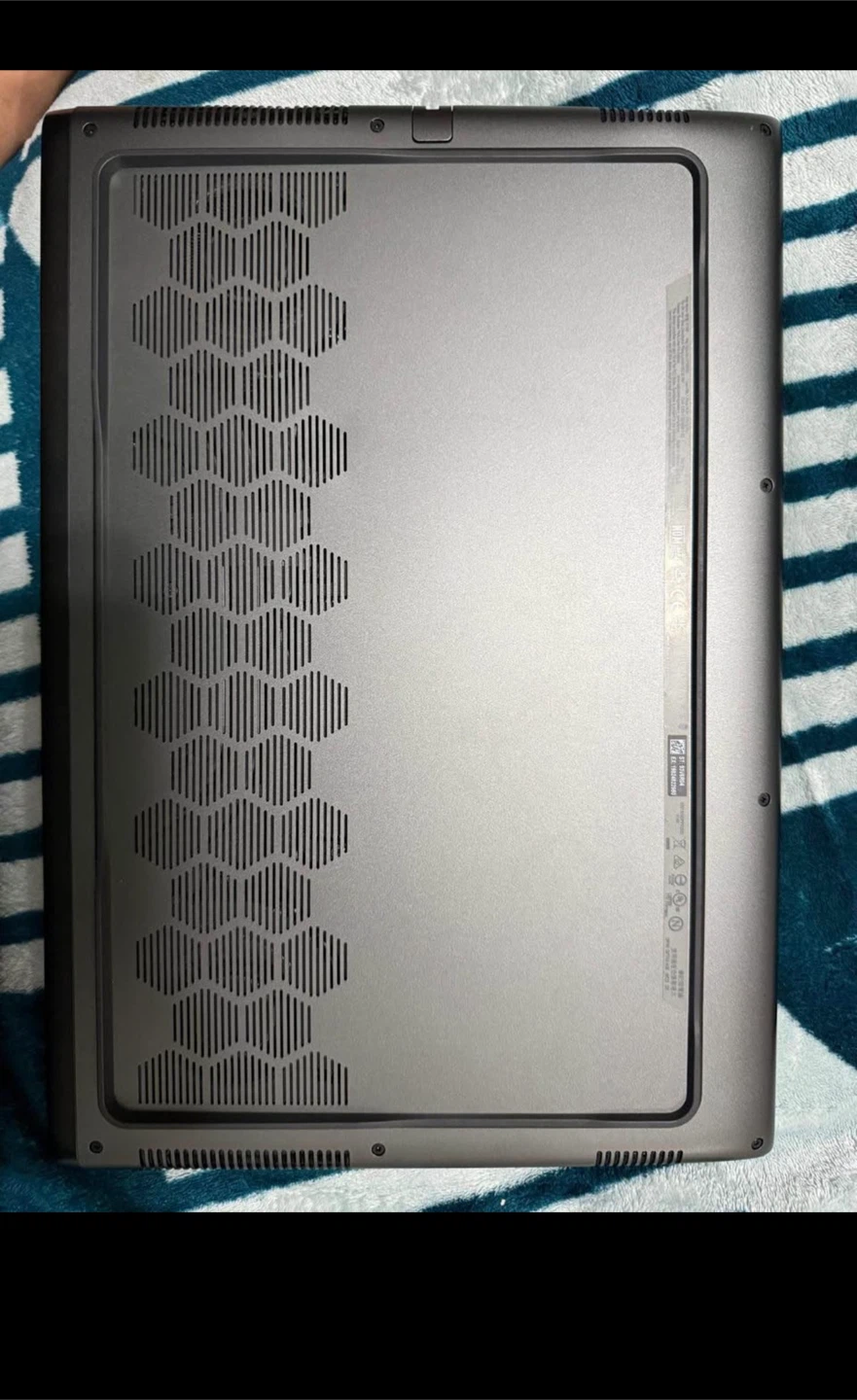 Alienware m16 R2 16” Gaming Laptop - photo 2