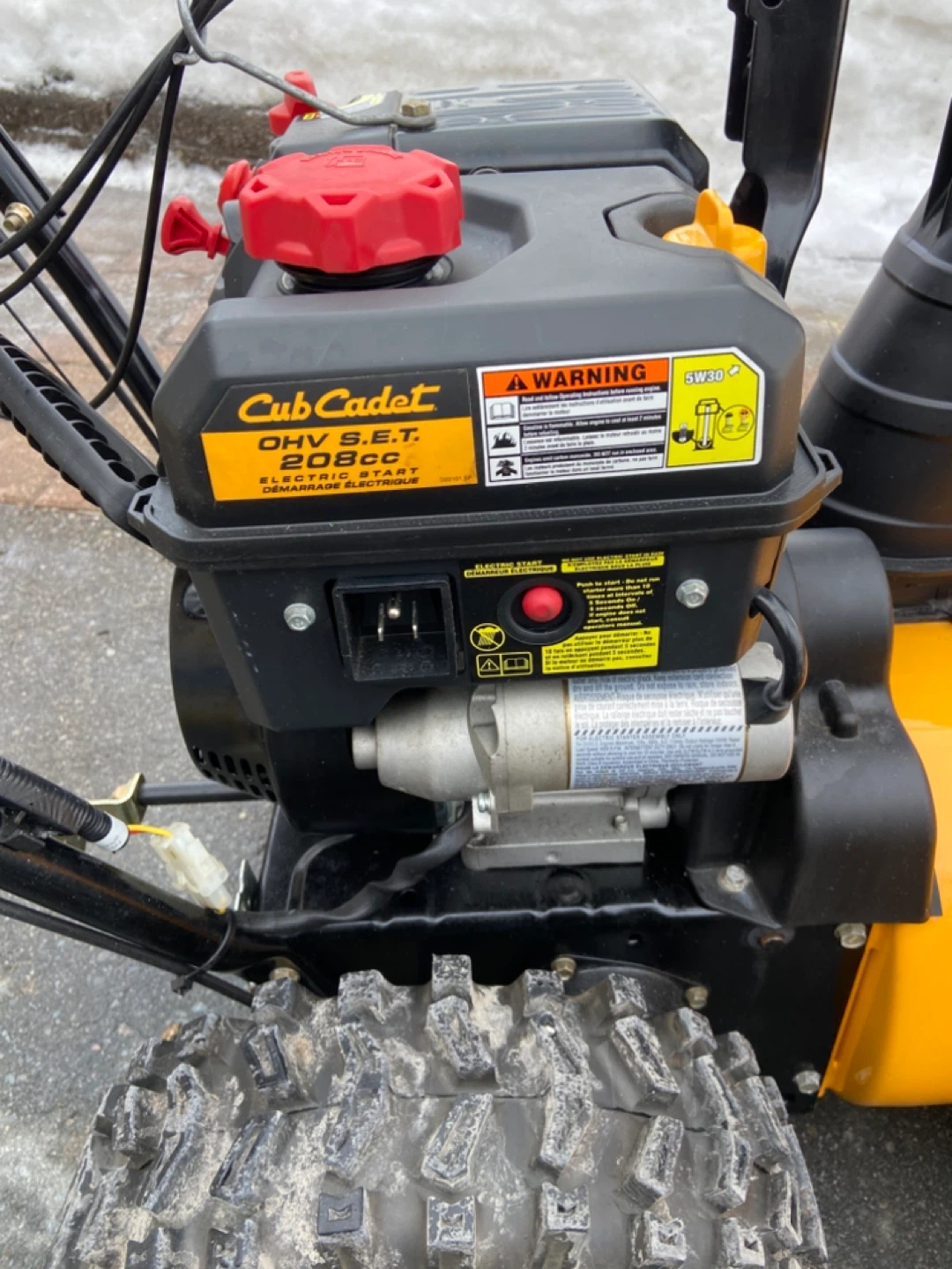 Cub Cadet 2X 24" Snowblower - photo 2