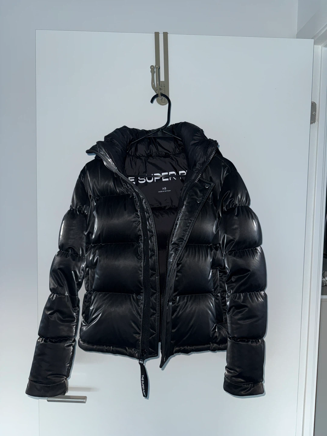 Aritzia The Super Puff™ Shorty - Liquid Shine - photo 2