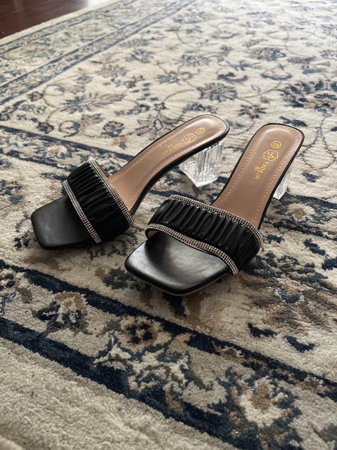 Women's Black Heeled Sandals Size 8.5 Womens - photo 2