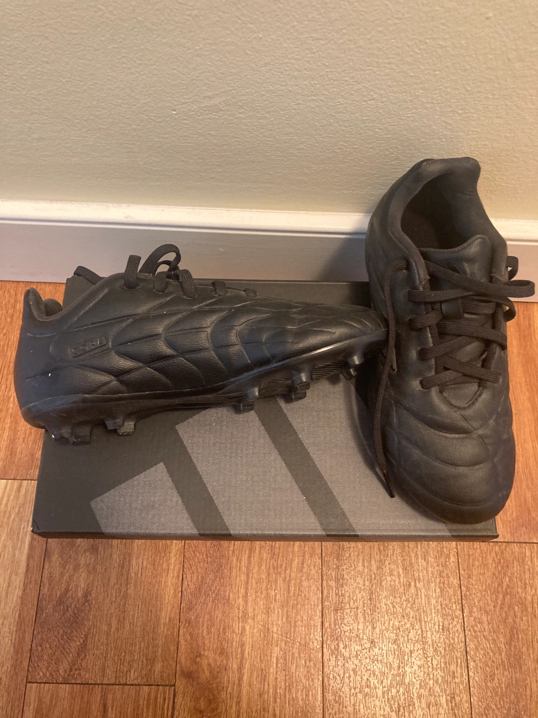 Black Adidas Soccer Cleats Size 1 - photo 2