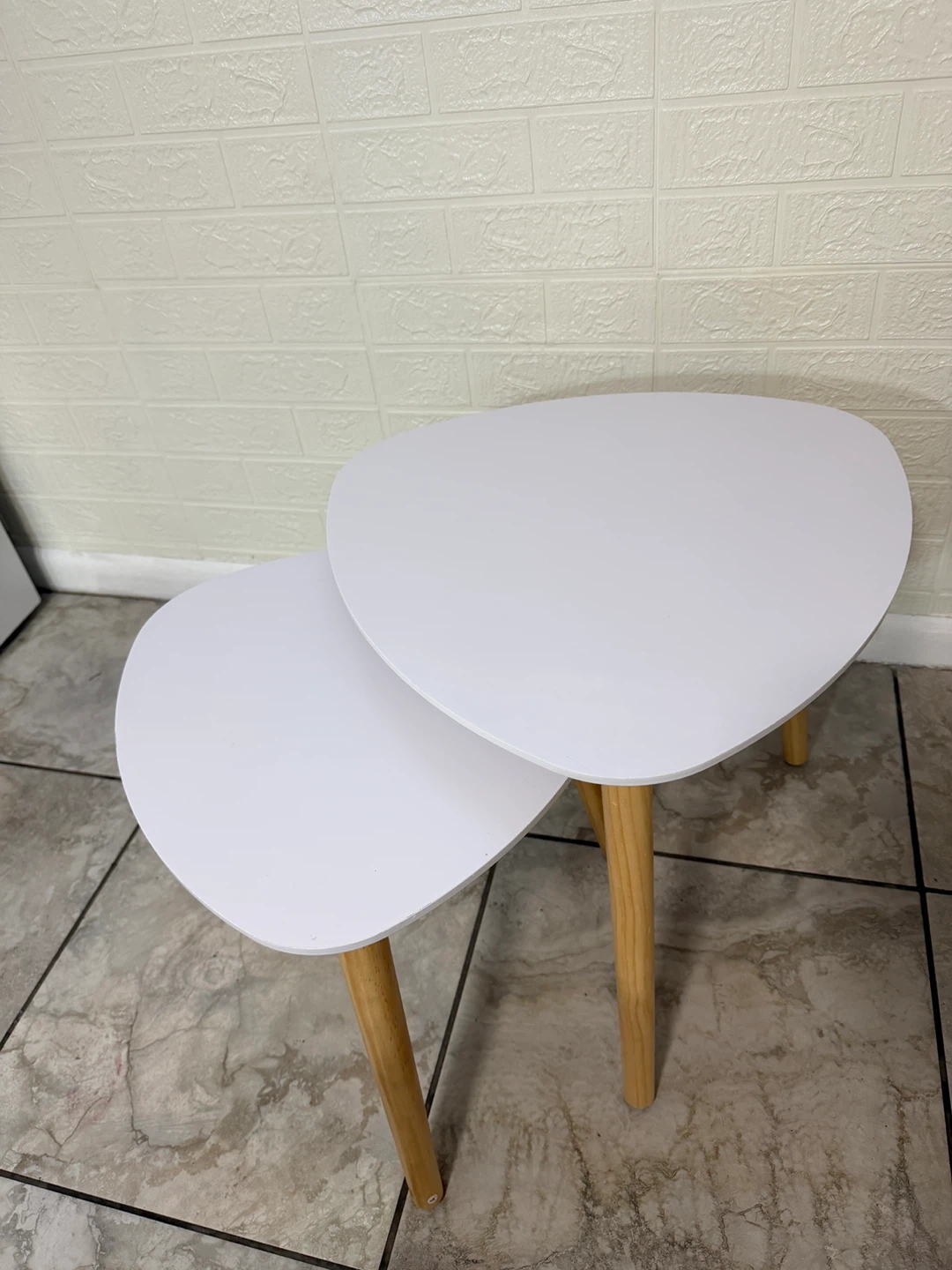 White Nesting Coffee Tables - Teardrop Shape - photo 3