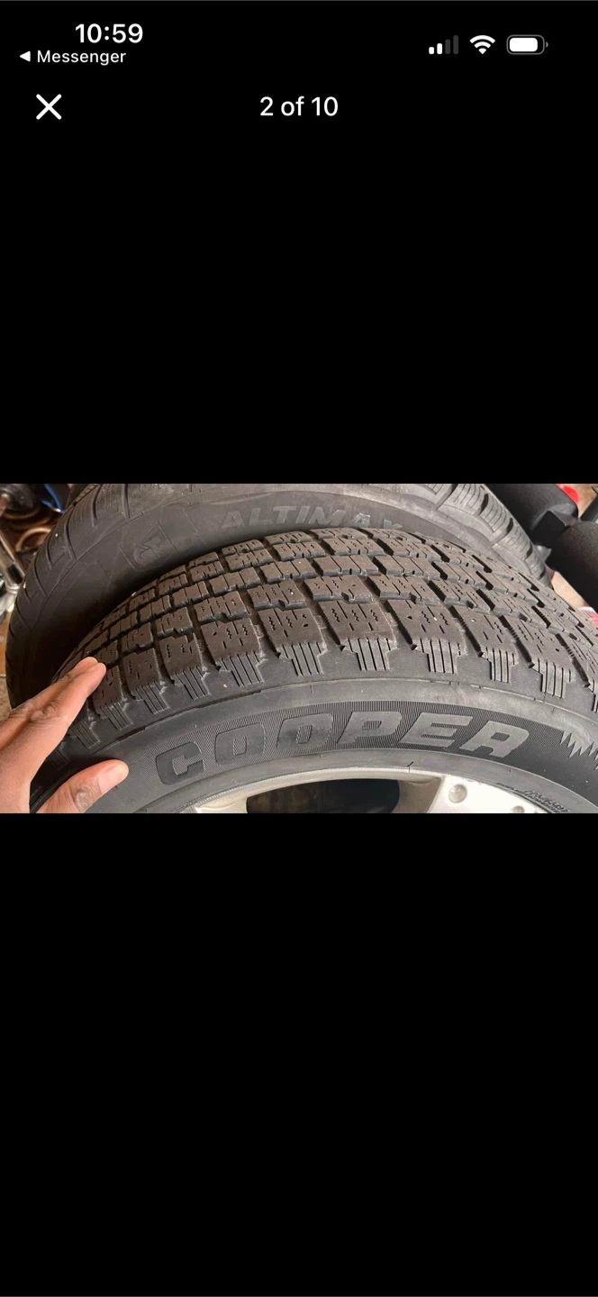Set of 4 Cooper Discoverer Altimax Tires with Rims - photo 2