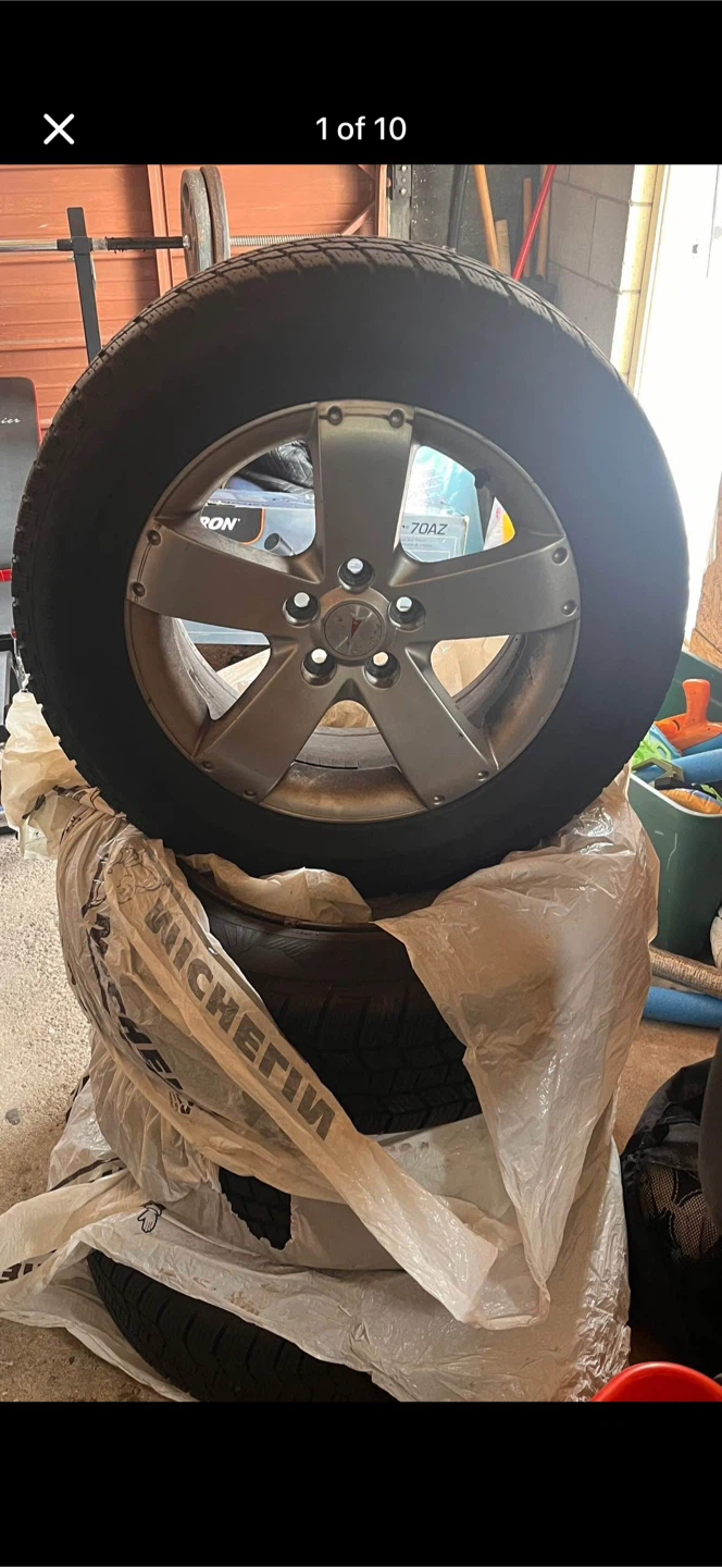 Set of 4 Cooper Discoverer Altimax Tires with Rims