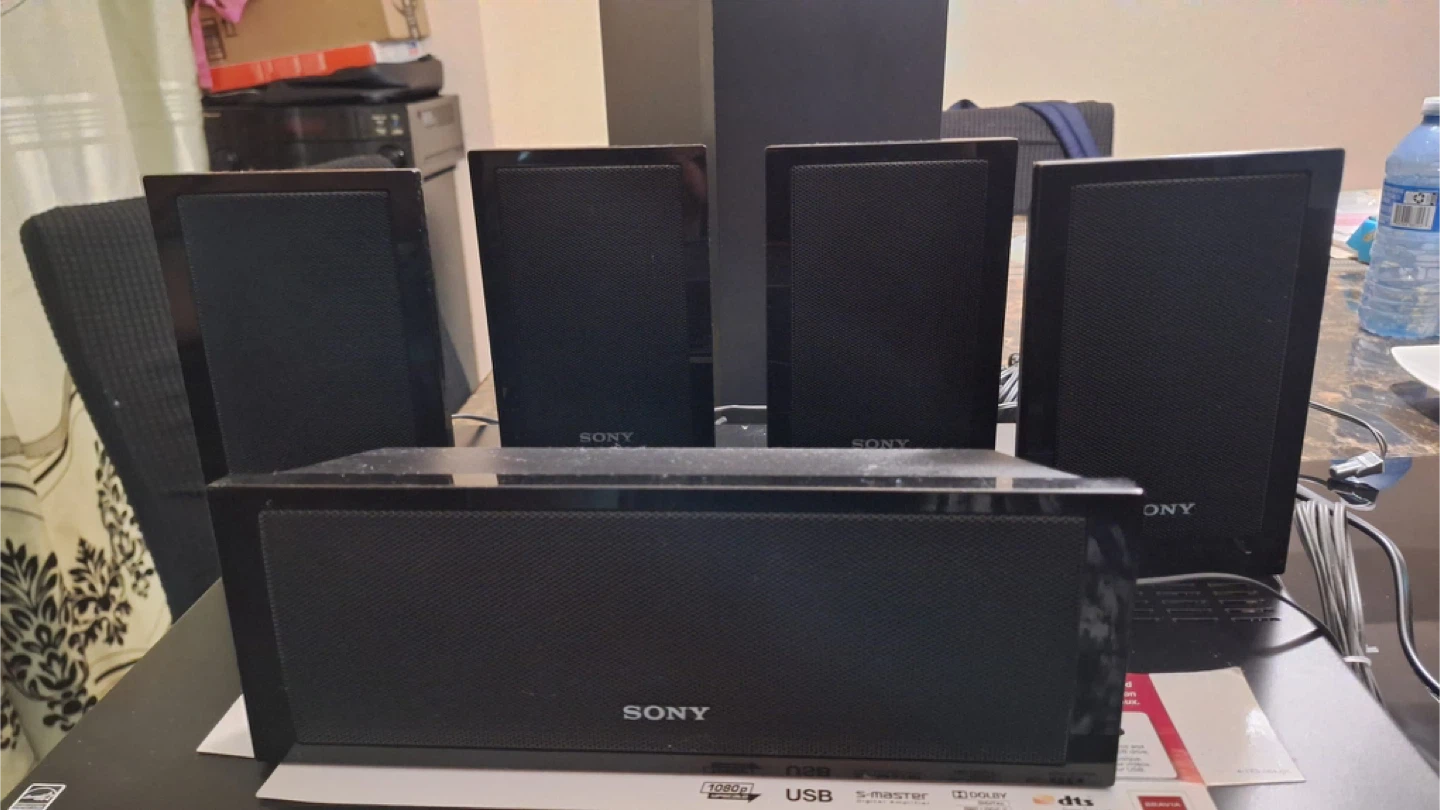 Sony 600W Surround Sound Speakers