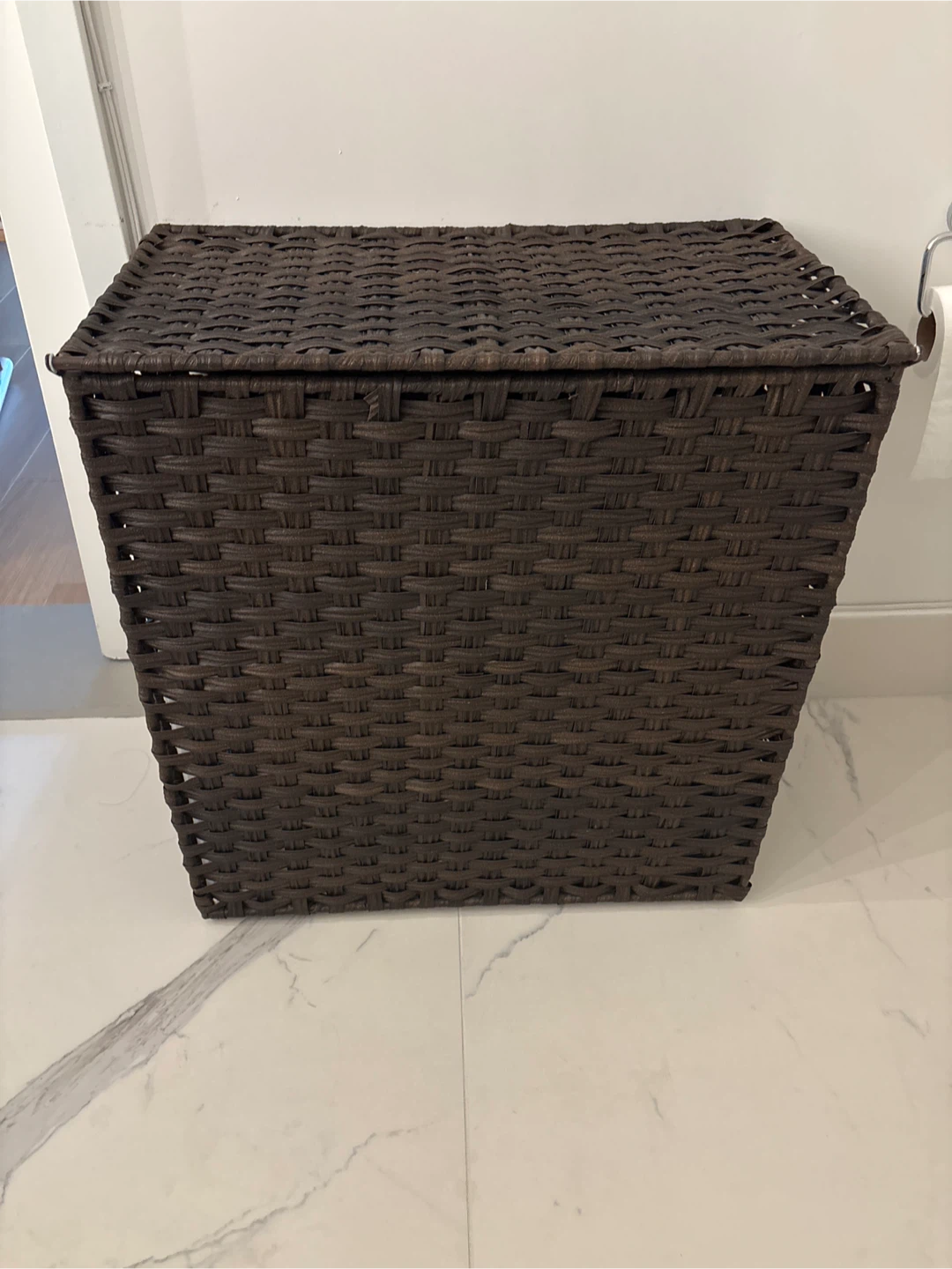Woven Laundry Hamper with Lid