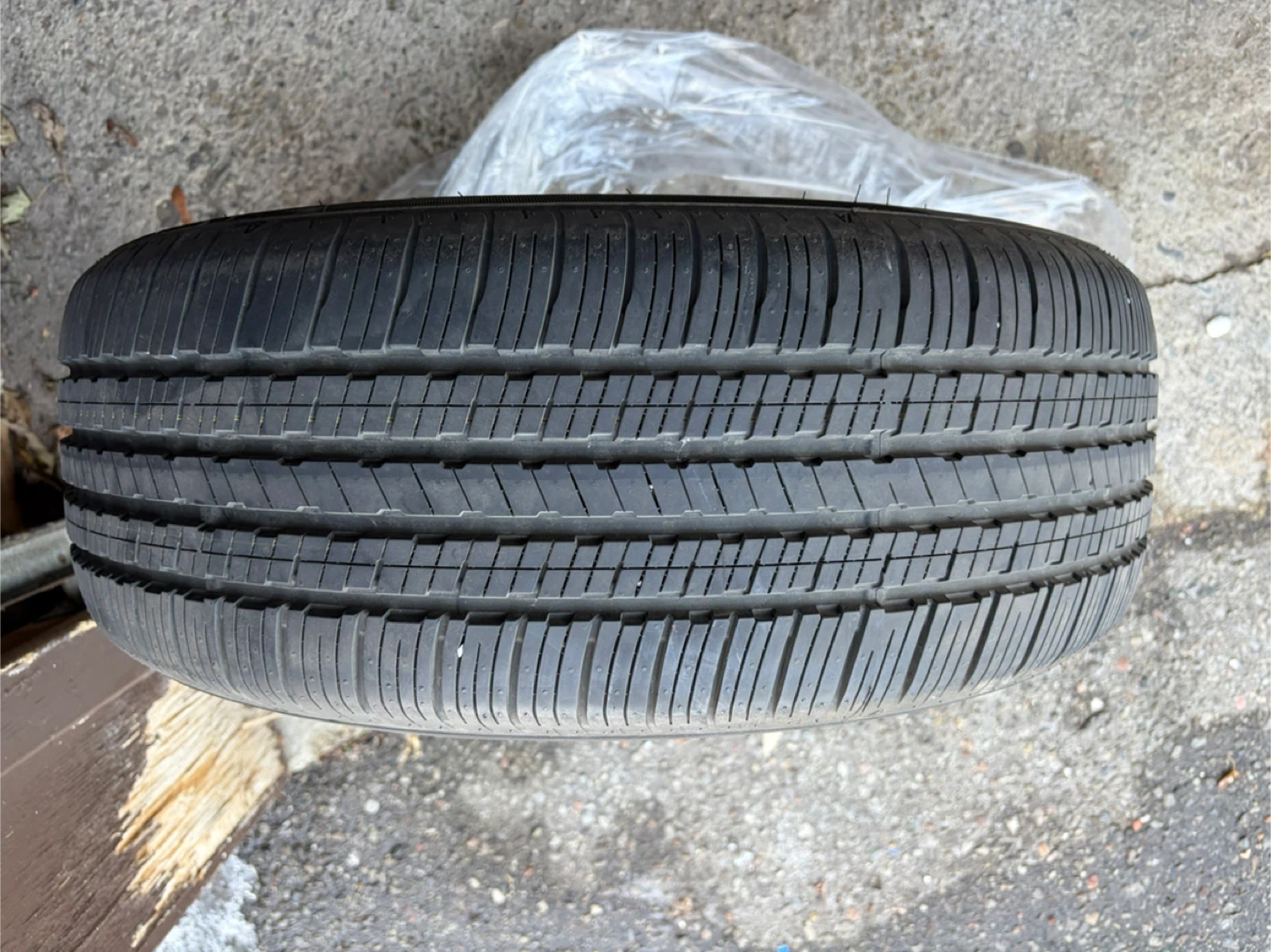 Falken 225/55R18 98V ZEIX M & S All Season Tires (Set of 4)