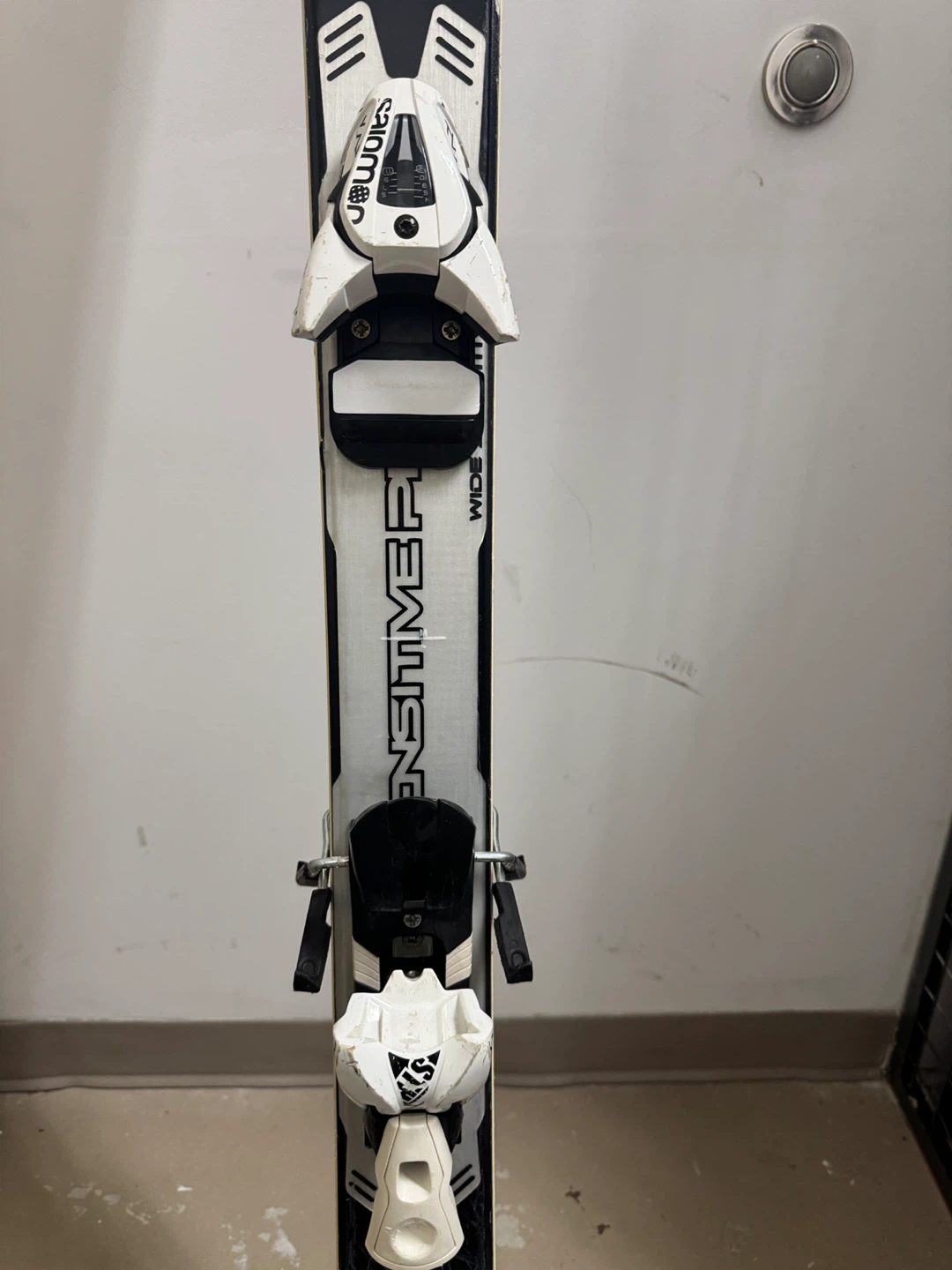 Salomon Enduro Wide Skis with Bindings - photo 3