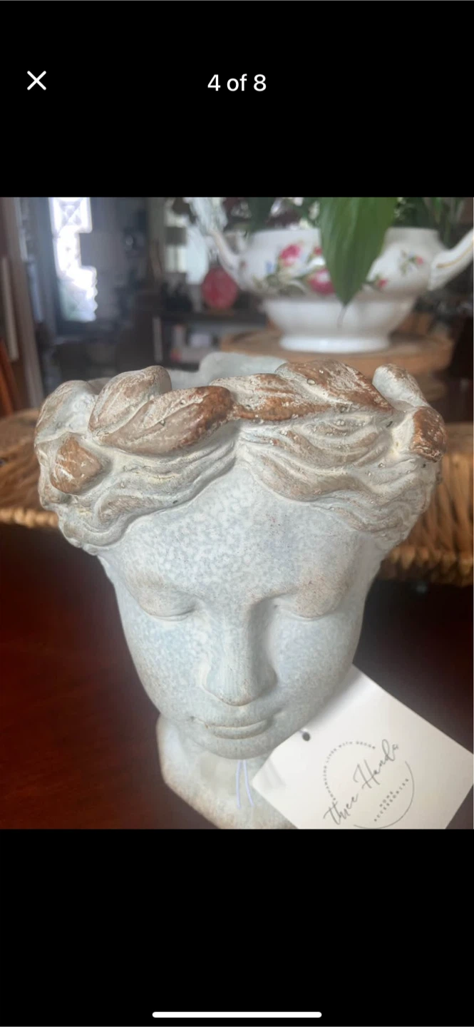 Three Hands Bust Planter - photo 3
