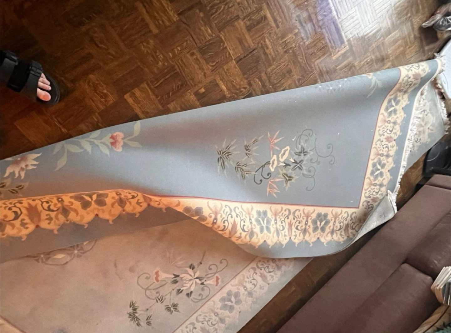 FREE Large Blue Floral Area Rug – Fringed Edges - photo 3